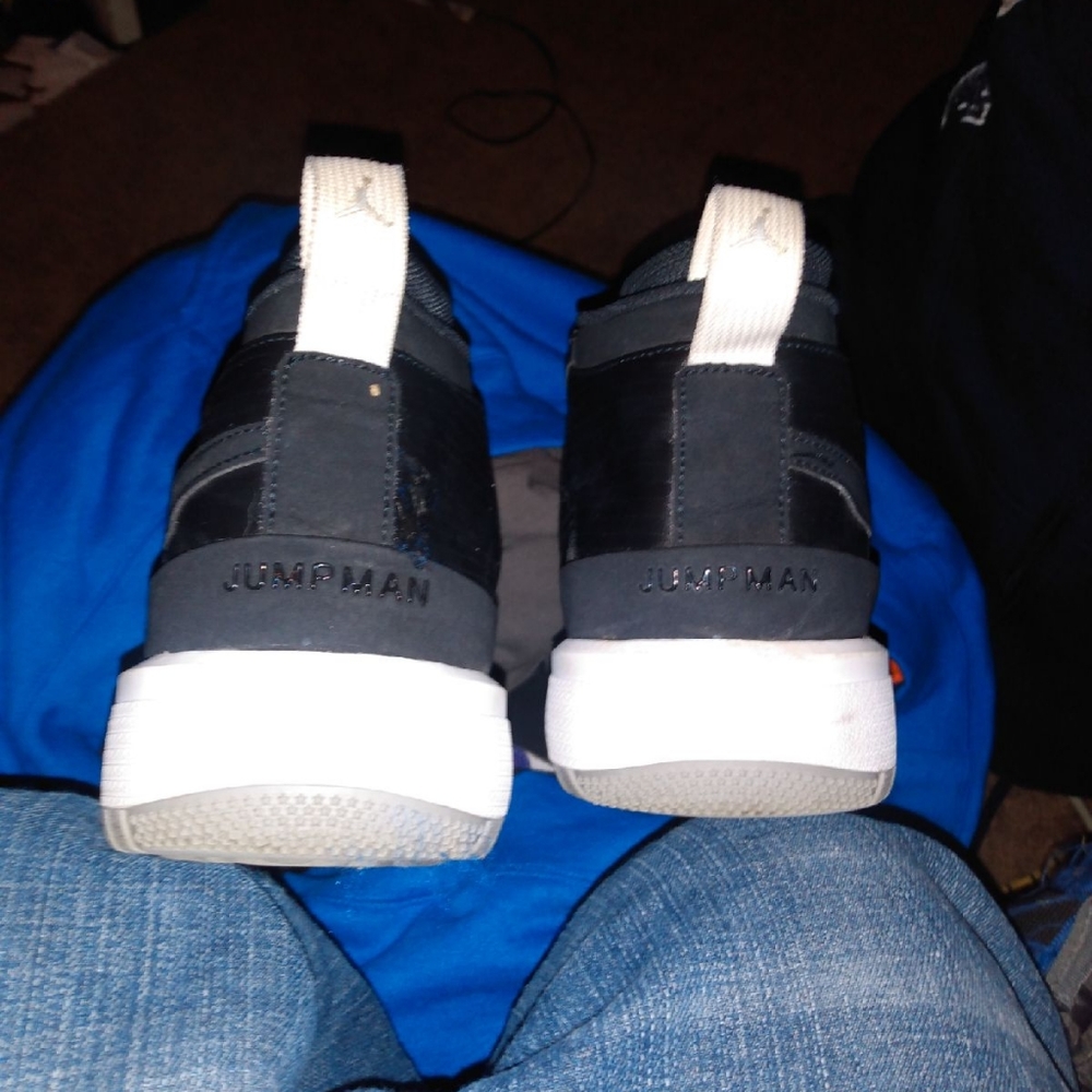 Shoes - Picture 2 of 3